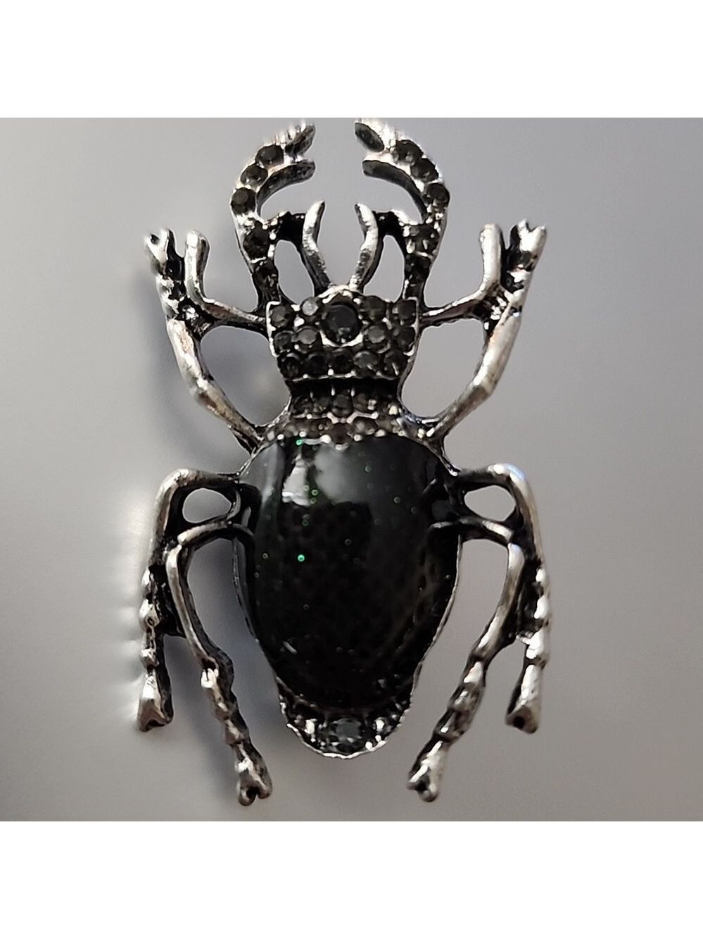 Beetle Bug Brooch   Just Amazing Must have not for the Girly Girl